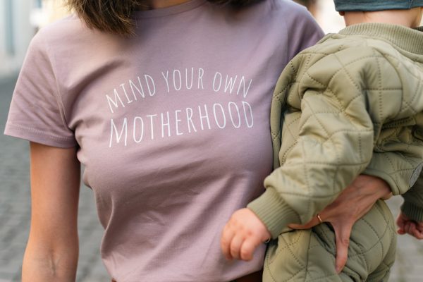 Tricou Regular Fit Mind Your Own Motherhood - imagine 2