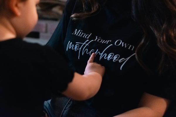 Tricou Mind Your Own Motherhood - imagine 2